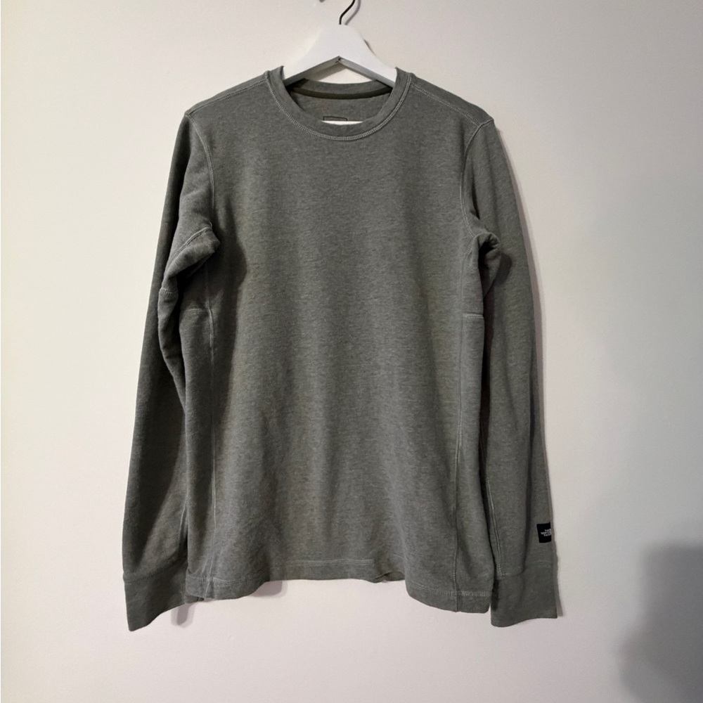 Men's Gray Long Sleeve Shirt by The North Face in Small size